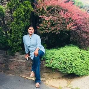 Meet your Posher, Faiza